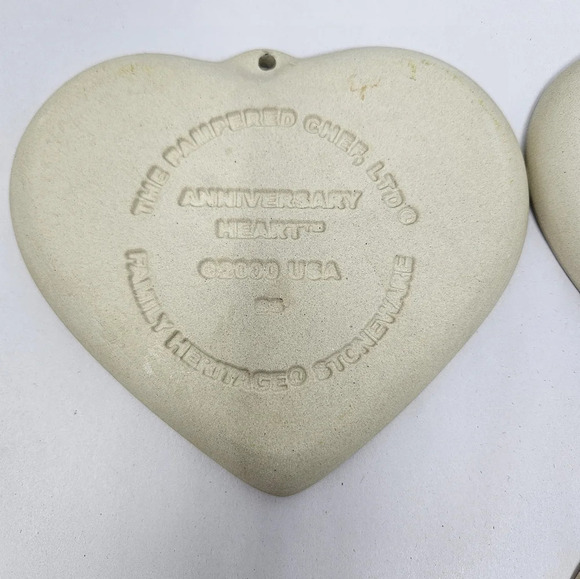 The Pampered Chef Family Heritage Stoneware Cookie Molds Qty 4 Has some recipes - Picture 8 of 10